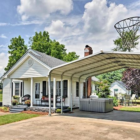 Peaceful Elkin Vacation Rental About 17 Mi To Mt Airy! Dobson エクステリア 写真