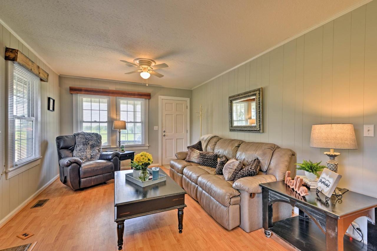Peaceful Elkin Vacation Rental About 17 Mi To Mt Airy! Dobson エクステリア 写真